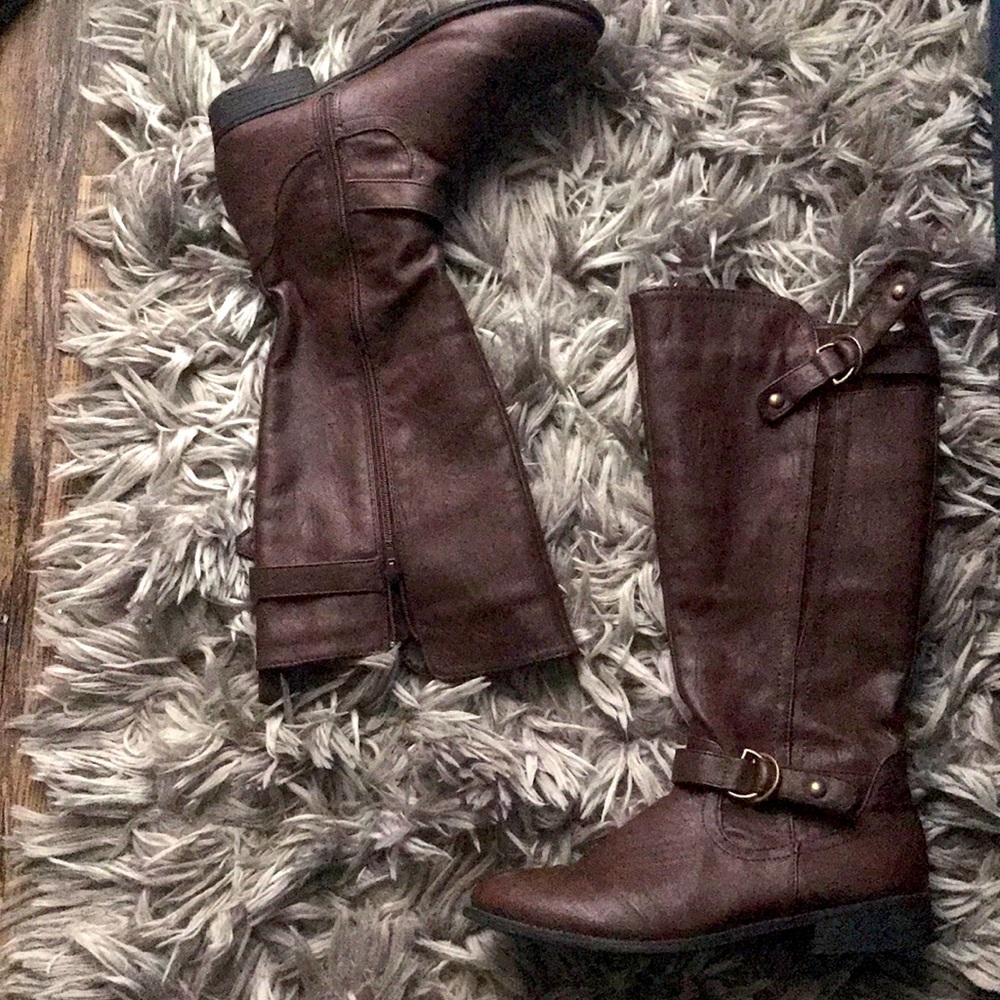 Brown knee high jockey like boots